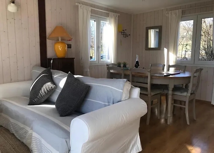 Le Du Tchession シャレー *